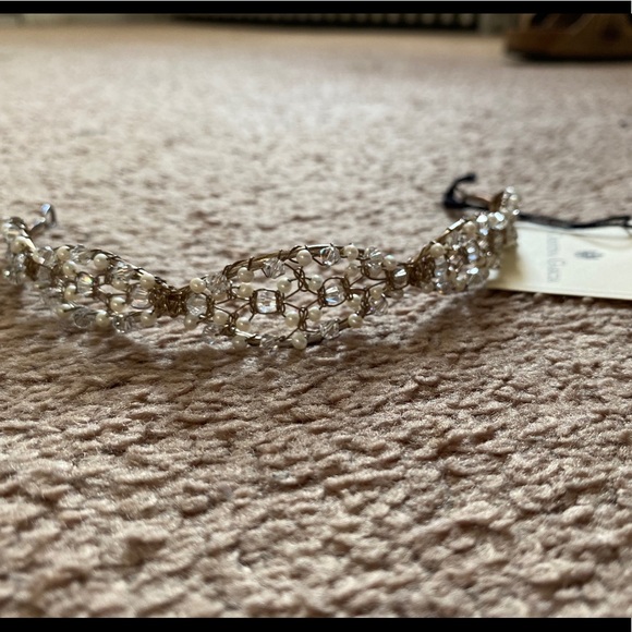 Christina Garcia Bridal Tiara - Picture 1 of 3